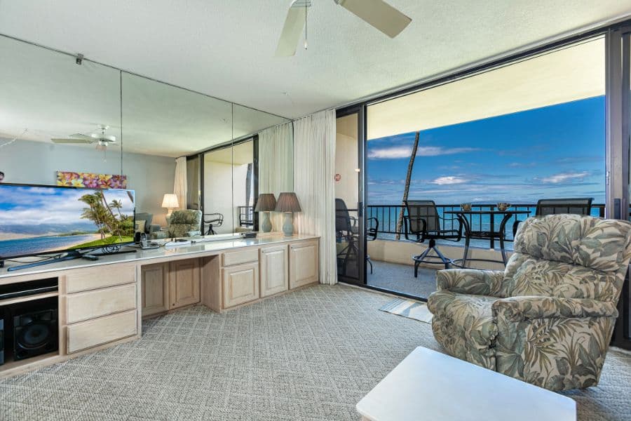 Condo in Kihei · ★4.77 · 1 bedroom · 2 beds · 1 private bath - Photo 4