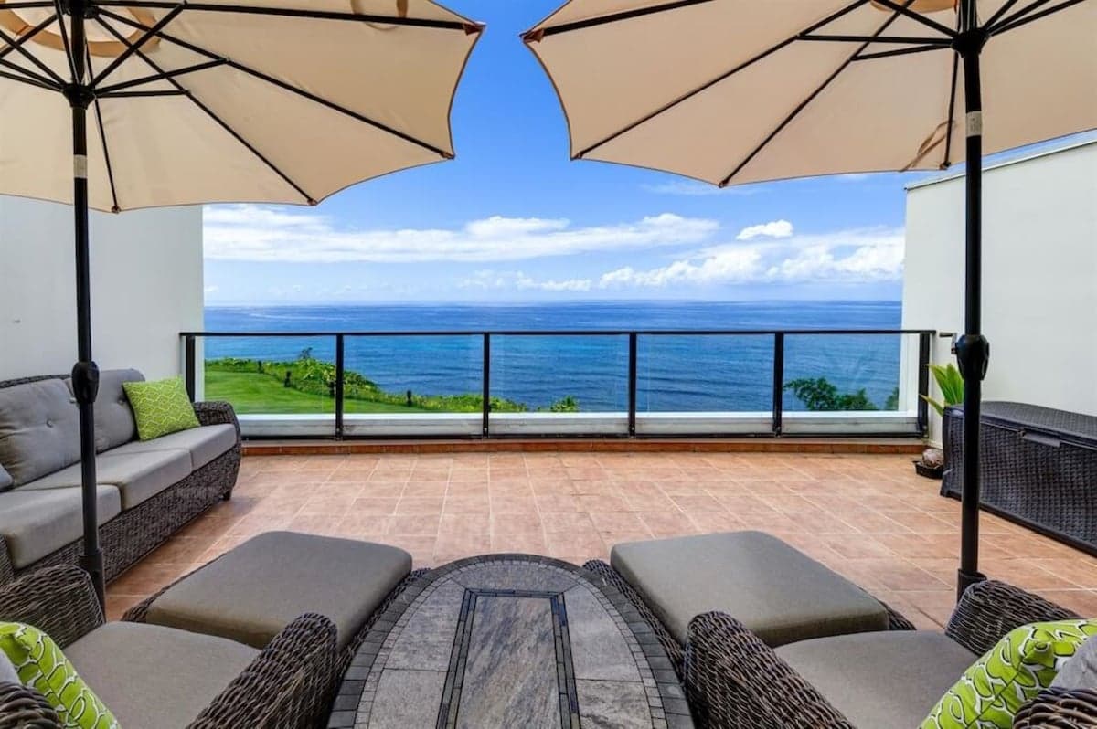 Condo in Princeville · ★4.98 · 2 bedrooms · 4 beds · 2 baths - Photo 1