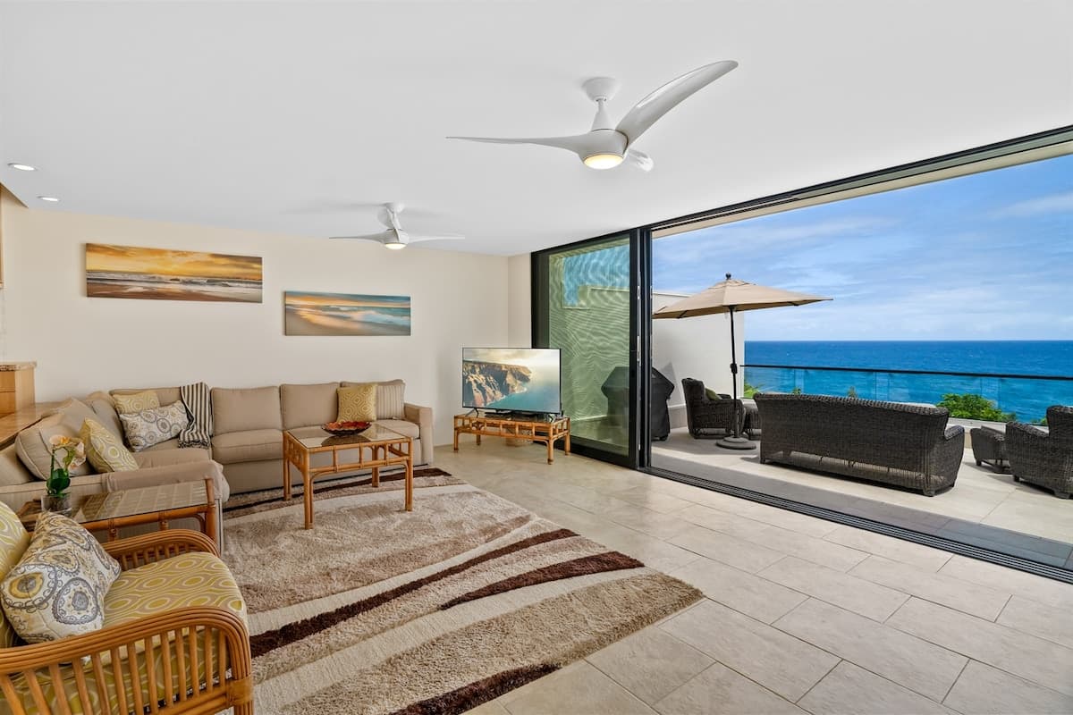 Condo in Princeville · ★4.98 · 2 bedrooms · 4 beds · 2 baths - Photo 2
