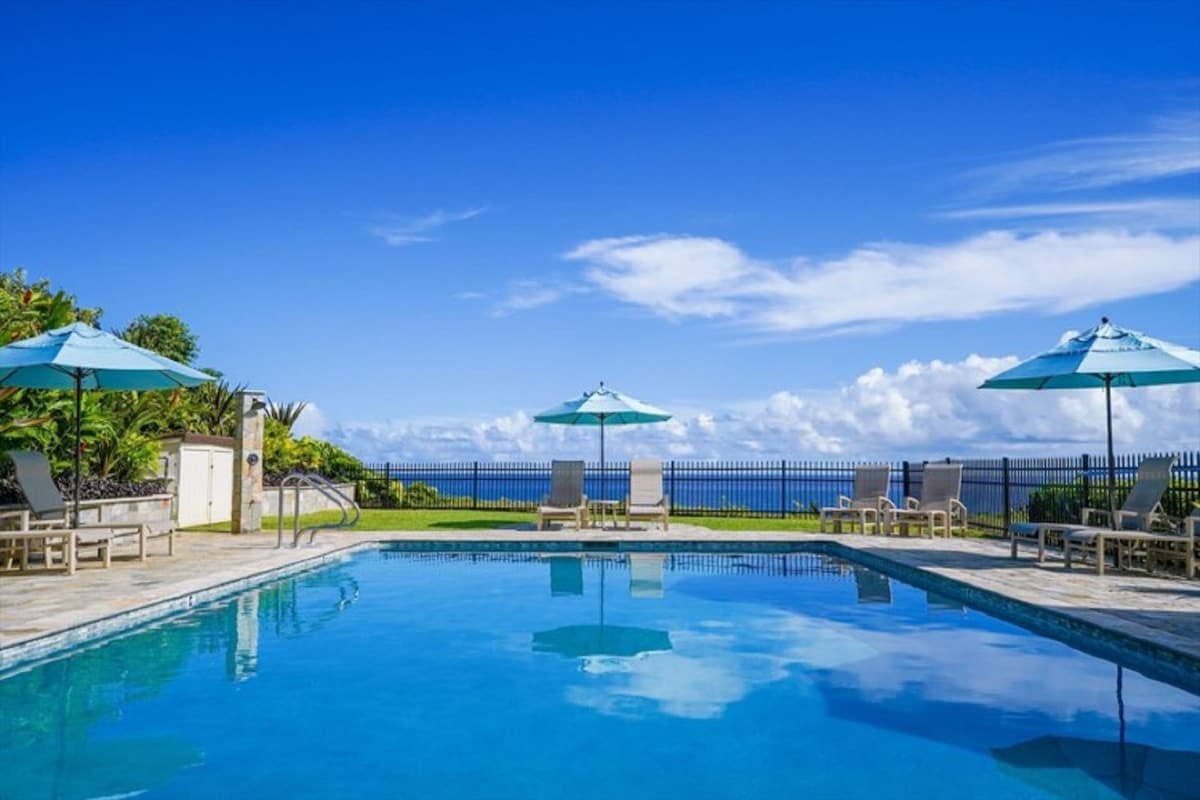 Condo in Princeville · ★4.98 · 2 bedrooms · 4 beds · 2 baths - Photo 3