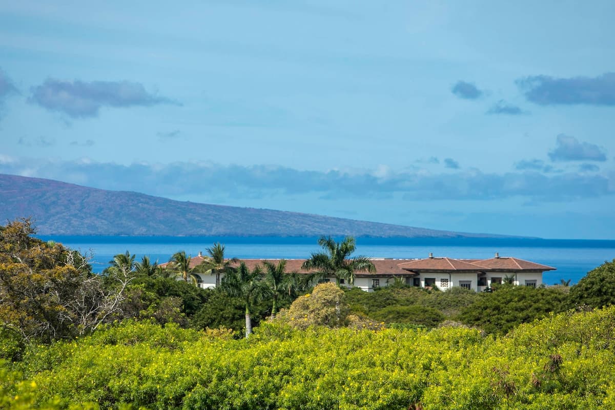 Condo in Wailea · ★4.6 · 2 bedrooms · 3 beds · 2 shared baths - Photo 3