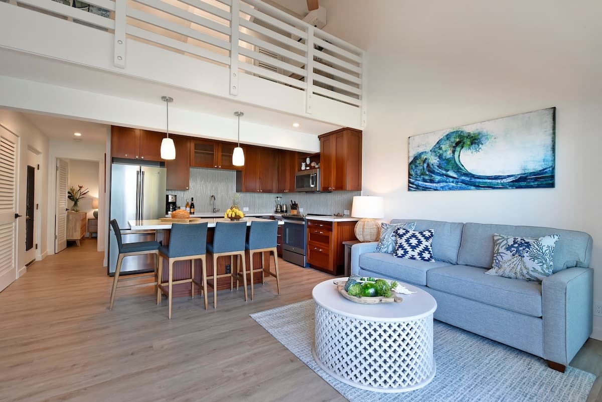 Condo in Lahaina · ★4.85 · 2 bedrooms · 4 beds · 1 bath - Photo 4
