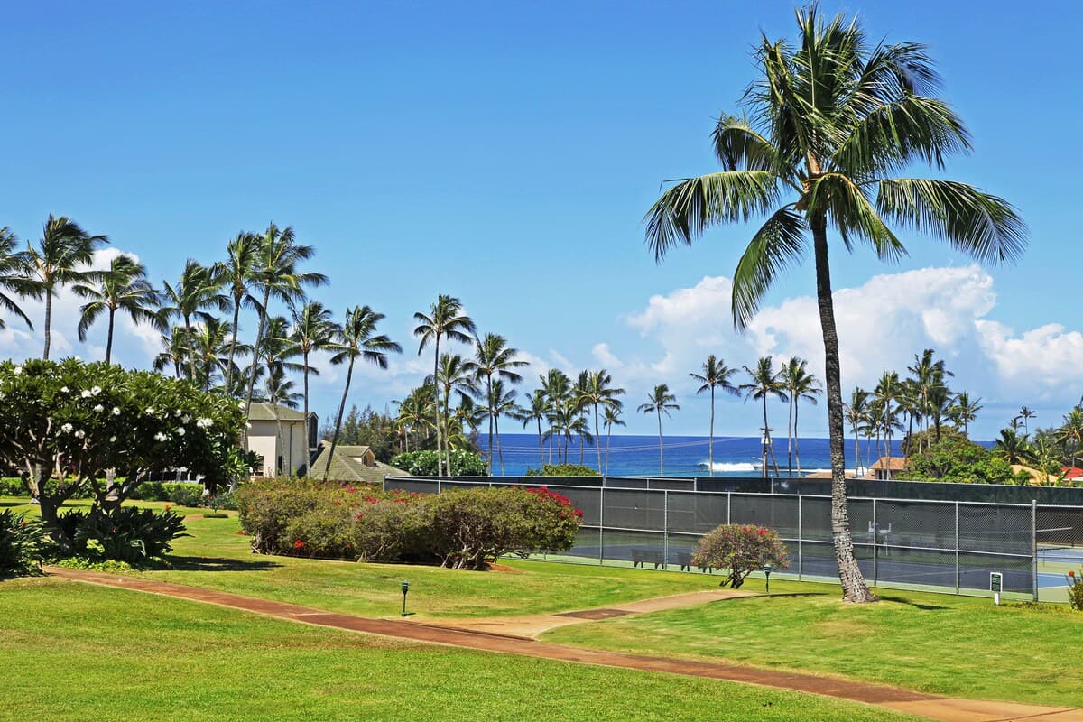 Condo in Koloa · ★4.8 · 2 bedrooms · 3 beds · 2 baths - Photo 2
