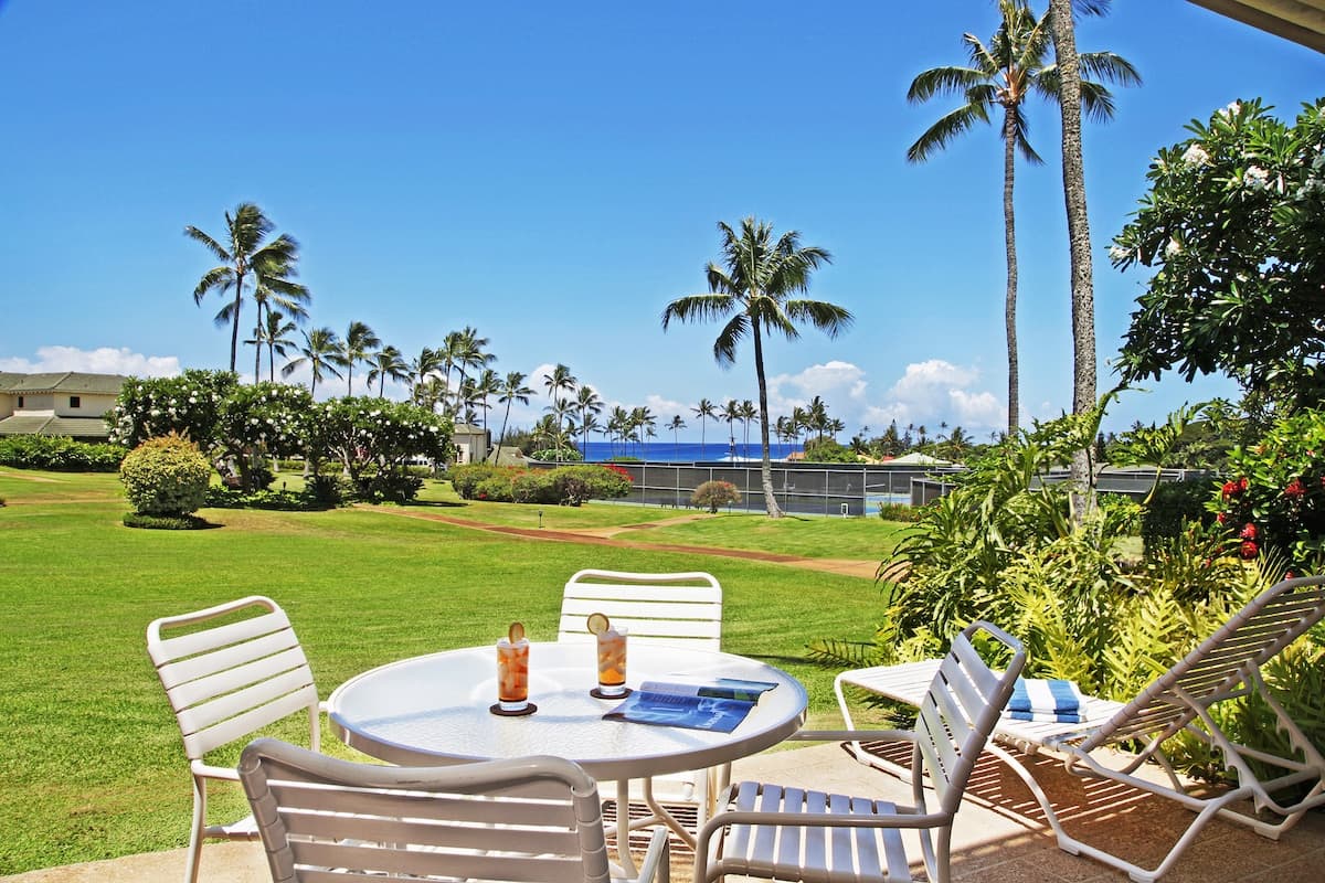 Condo in Koloa · ★4.8 · 2 bedrooms · 3 beds · 2 baths - Photo 1