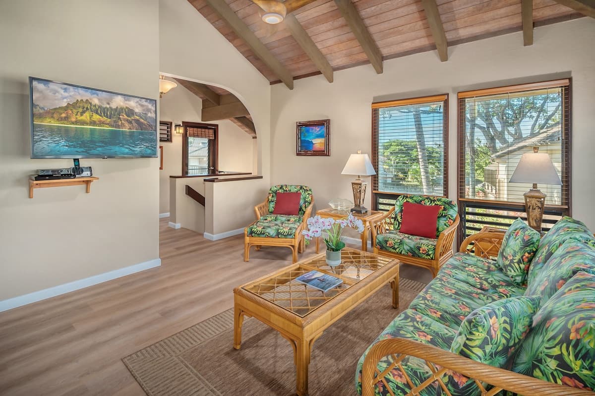Condo in Koloa · ★4.74 · 1 bedroom · 1 bed · 1 bath - Photo 4
