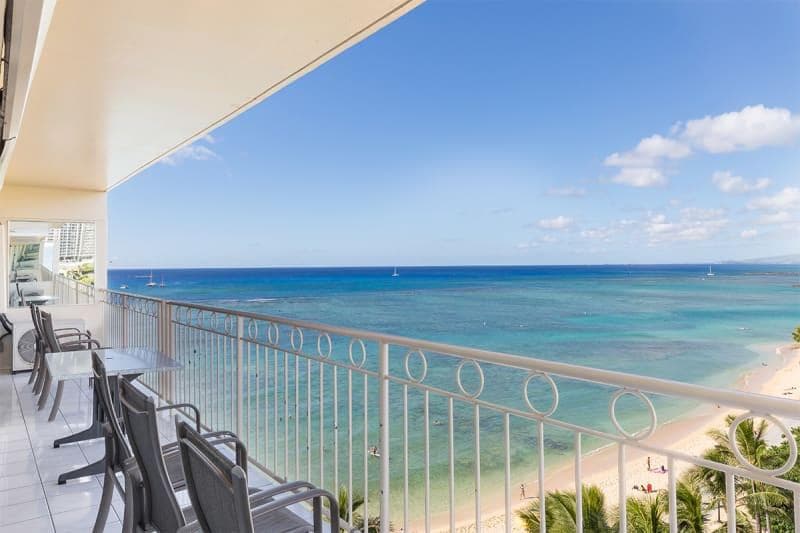 Condo in Honolulu · ★4.68 · 2 bedrooms · 3 beds · 2 shared baths - Photo 3