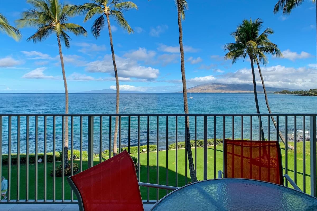 Royal Mauian 309, Direct Ocean Front, Split AC - Photo 1