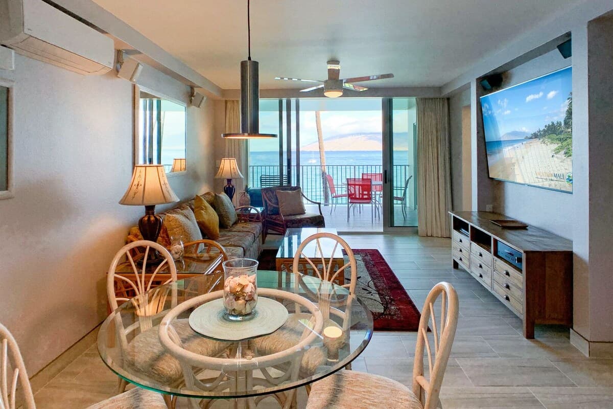 Royal Mauian 309, Direct Ocean Front, Split AC - Photo 2