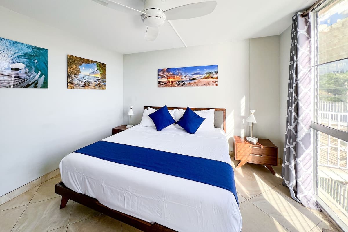 Condo in Kihei · ★4.95 · 2 bedrooms · 4 beds · 2 baths - Photo 4