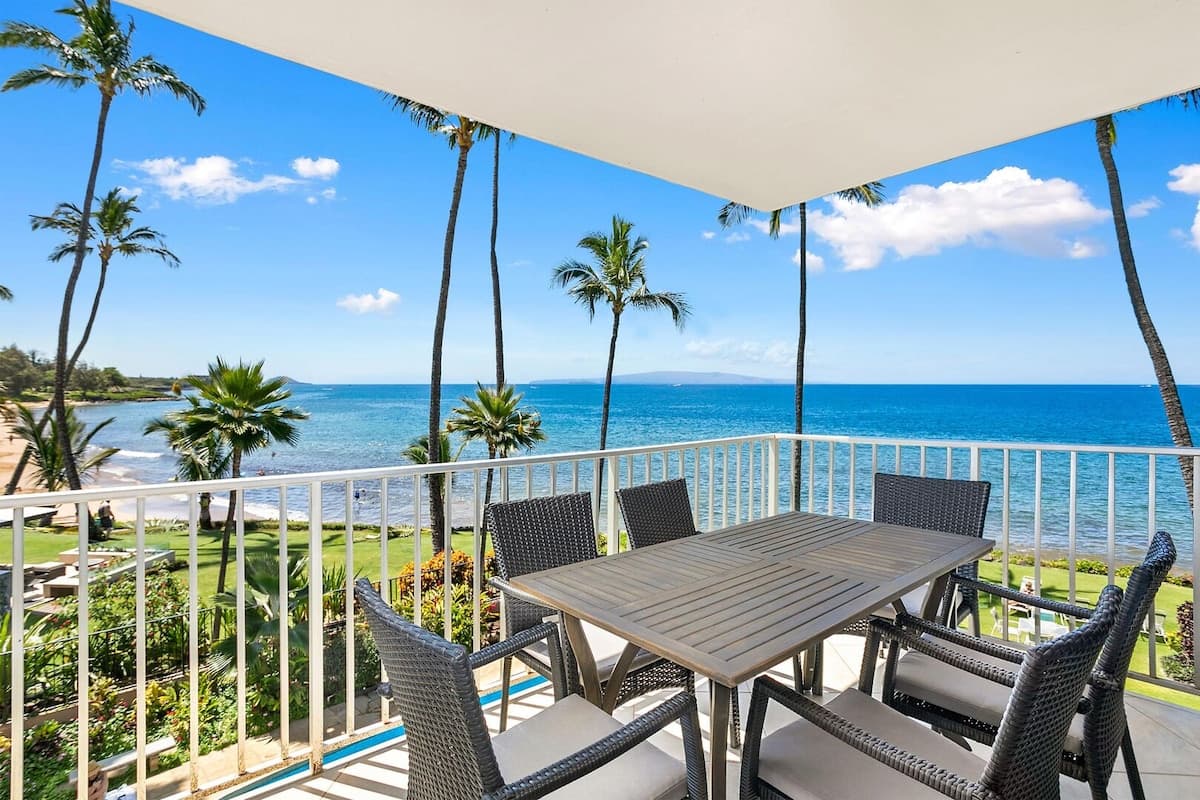 Condo in Kihei · ★4.95 · 2 bedrooms · 4 beds · 2 baths - Photo 1