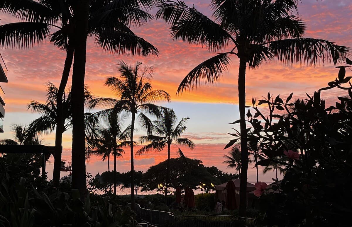 Condo in Lahaina · ★5.0 · 2 bedrooms · 3 beds · 2 baths - Photo 3