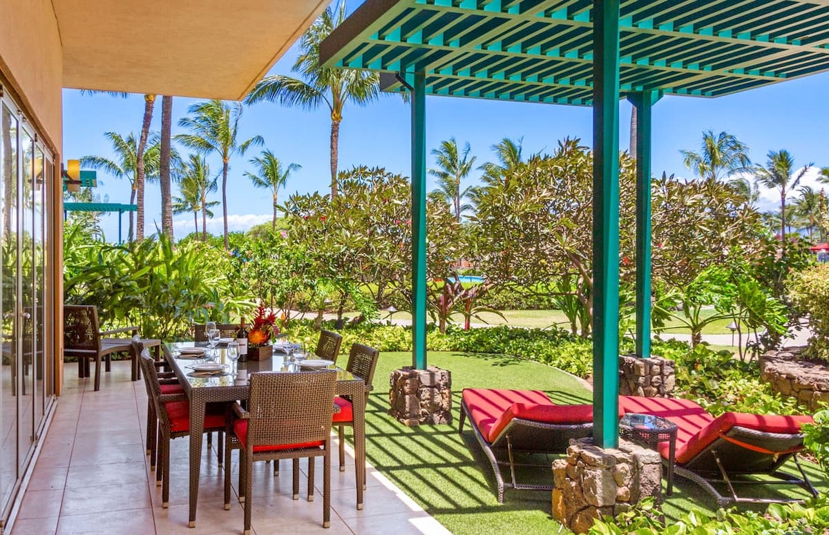 Condo in Lahaina · ★5.0 · 2 bedrooms · 3 beds · 2 baths - Photo 1