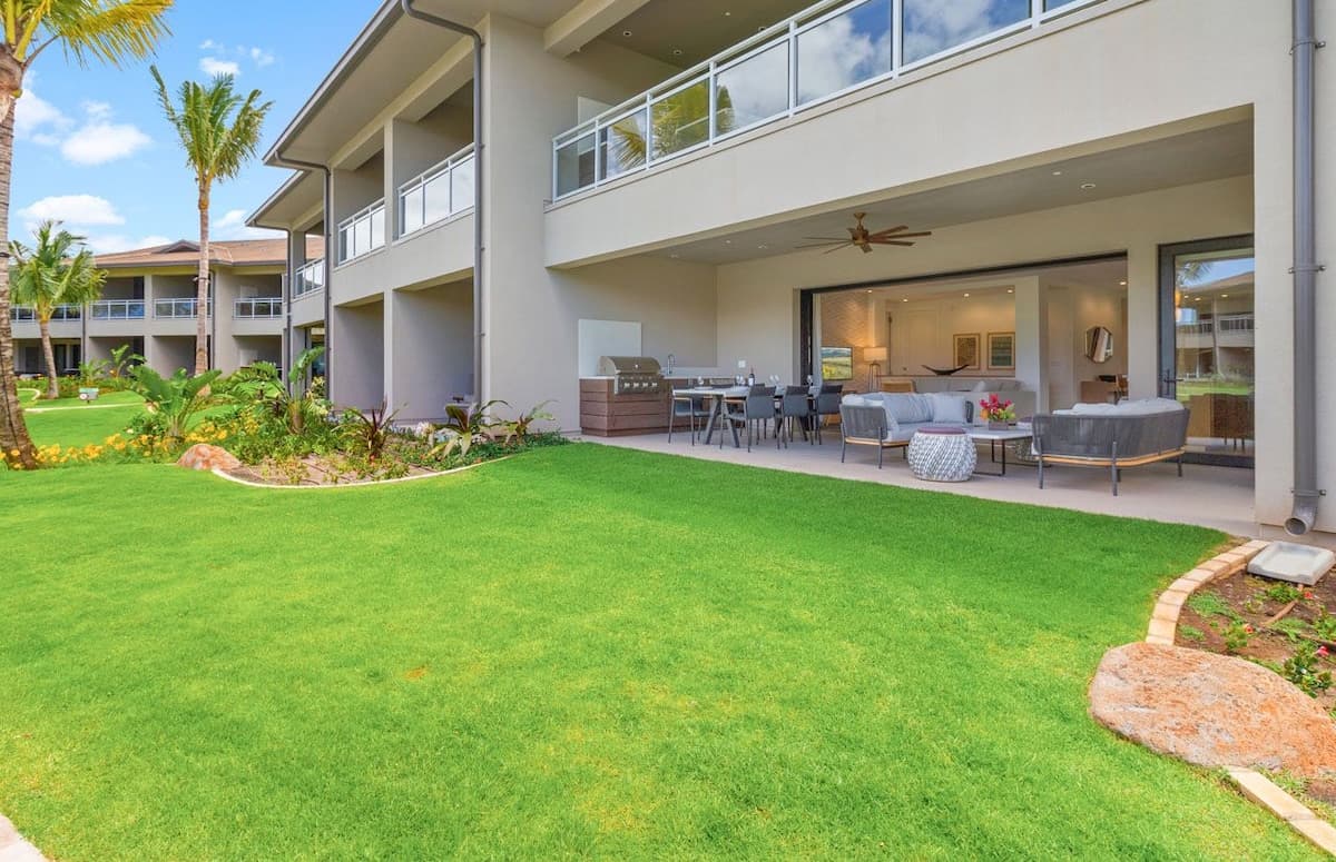 Condo in Lahaina · ★5.0 · 3 bedrooms · 4 beds · 3 baths - Photo 4