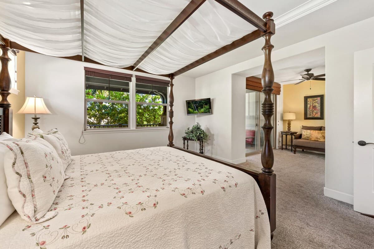 Townhouse in Waimea · ★4.75 · 2 bedrooms · 2 beds · 2.5 baths - Photo 4
