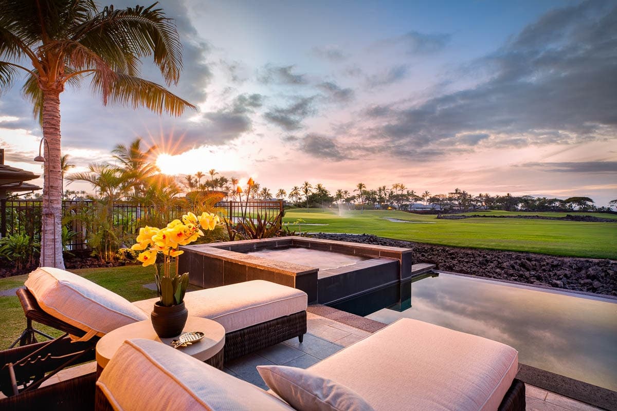 Home in Waimea · ★5.0 · 4 bedrooms · 6 beds · 4.5 baths - Photo 5