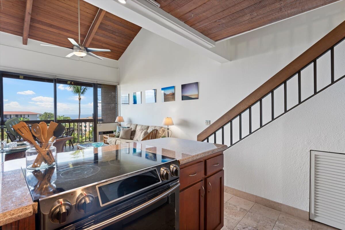 Condo in Kihei · ★4.49 · 2 bedrooms · 4 beds · 2 baths - Photo 4