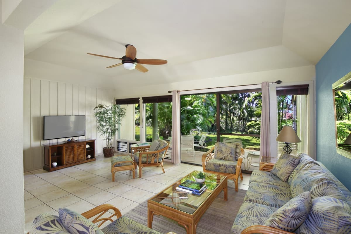 Manualoha 1003 1st Floor By Suite Paradise - Photo 1