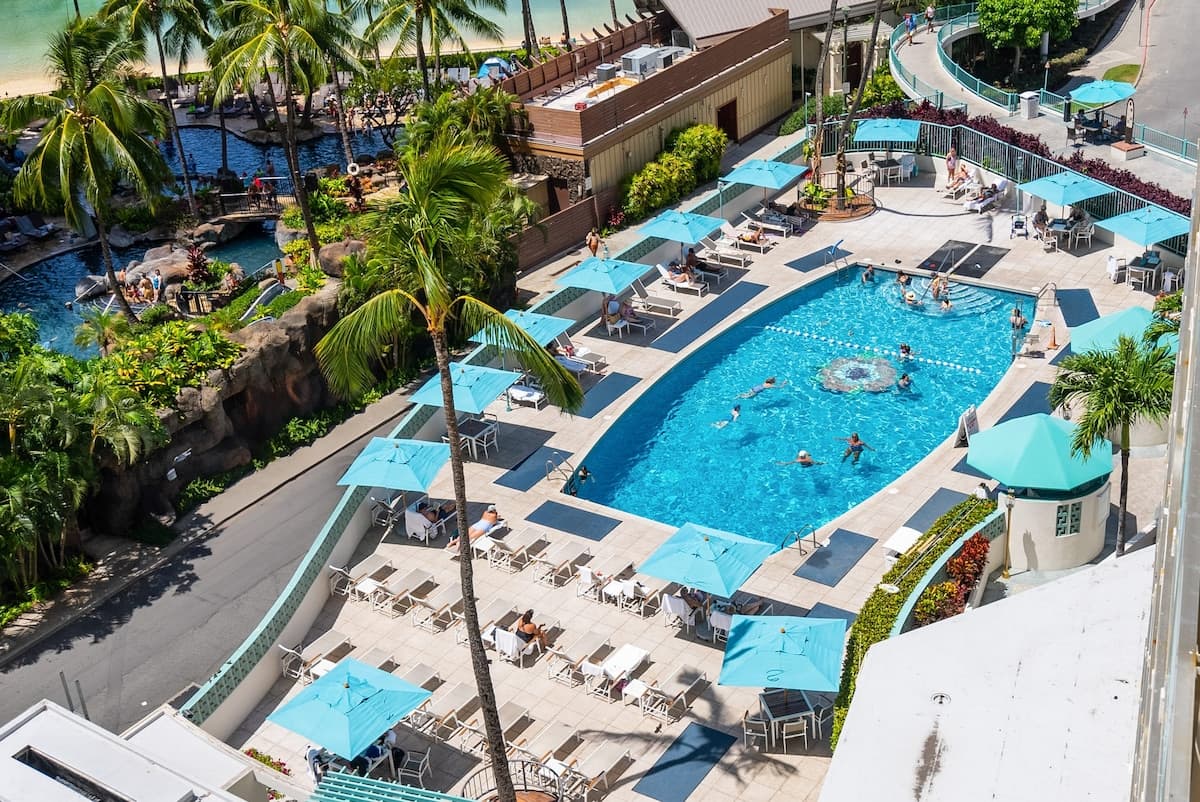 Condo in Honolulu · ★4.82 · 1 bedroom · 2 beds · 1 private bath - Photo 1