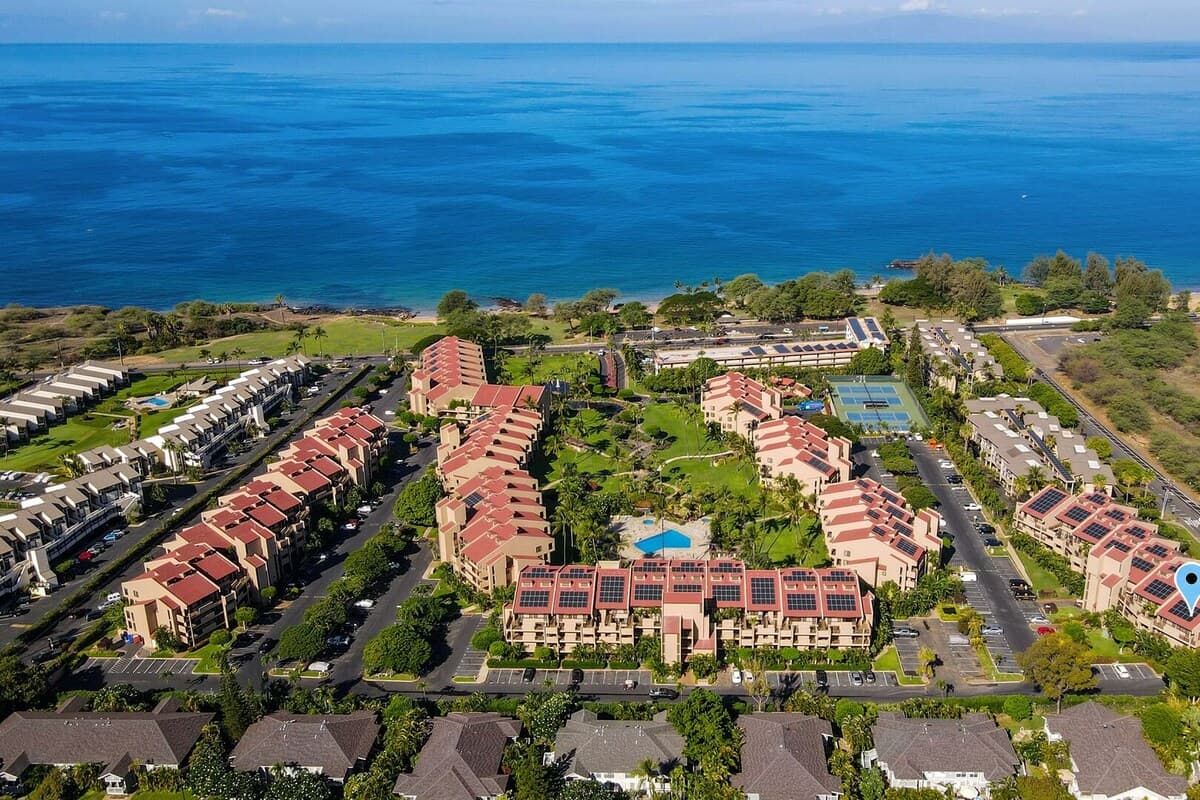 Condo in Kihei · ★4.94 · 1 bedroom · 2 beds · 2 private baths - Photo 5