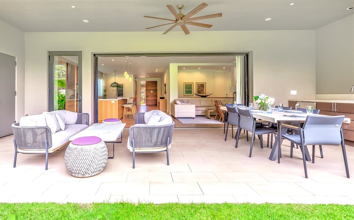 Villa in Lahaina · ★4.78 · 6 bedrooms · 8 beds · 6 private baths - Photo 4