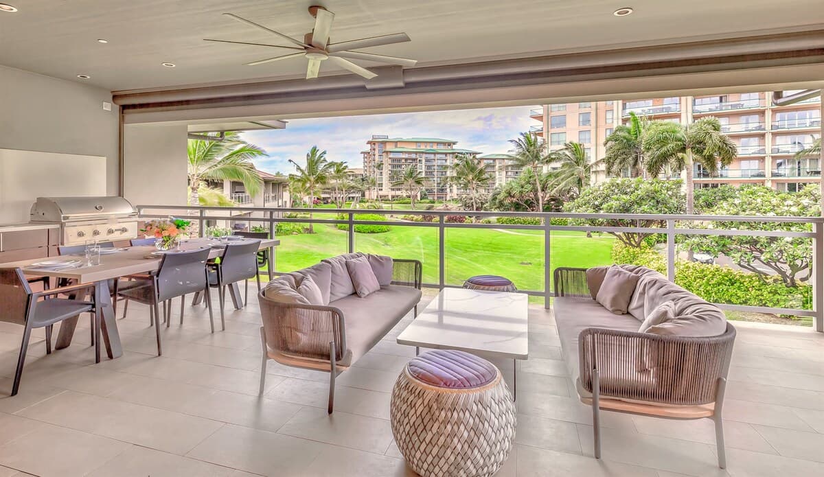 Villa in Lahaina · ★4.78 · 6 bedrooms · 8 beds · 6 private baths - Photo 2