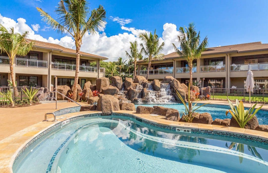 Condo in Lahaina · ★4.71 · 3 bedrooms · 4 beds · 3 baths - Photo 5