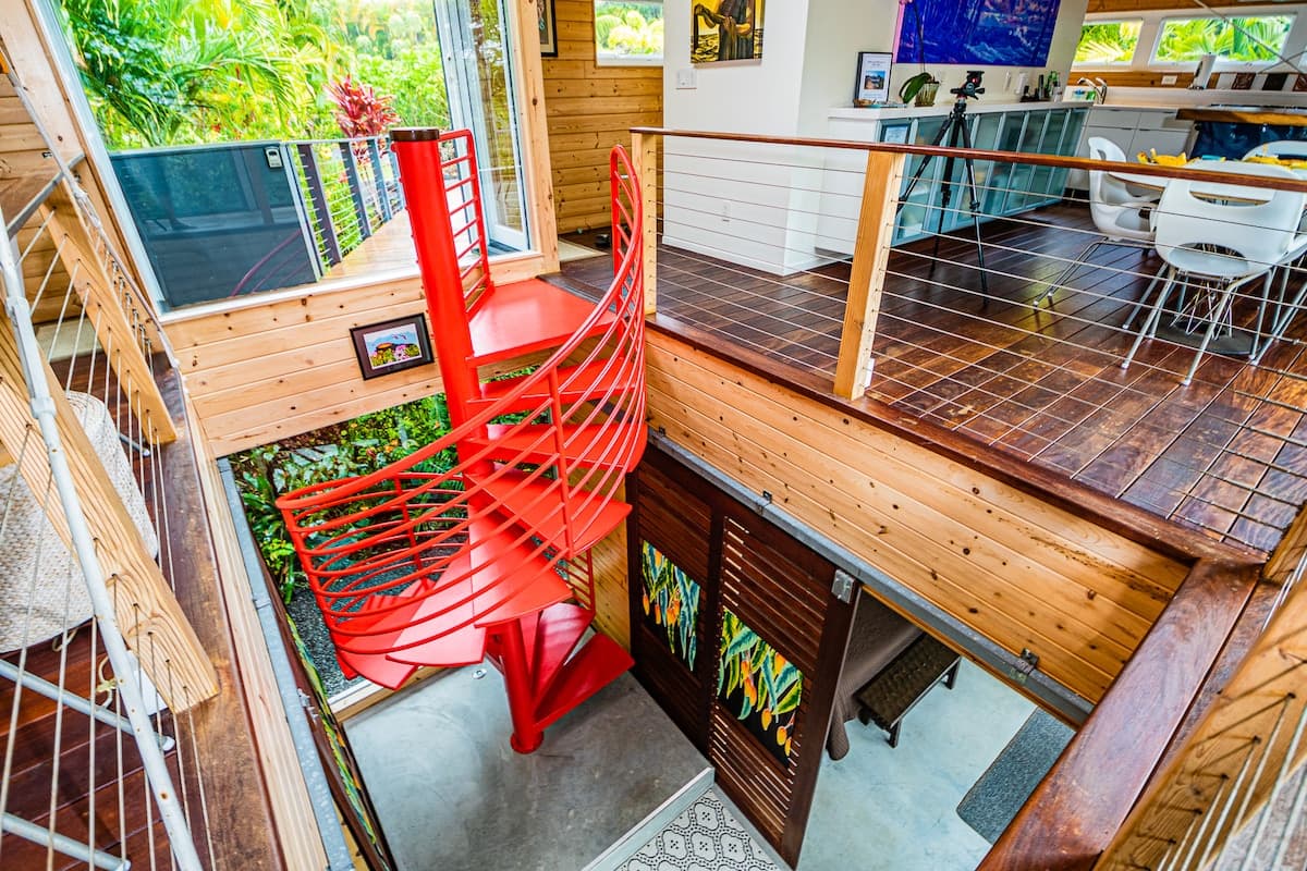 Home in Pahoa · ★4.97 · 2 bedrooms · 2 beds · 2.5 baths - Photo 3