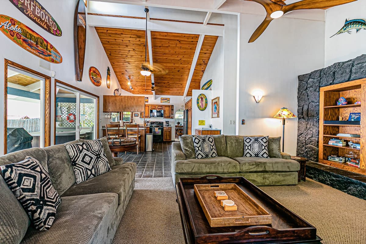 Home in Keaau · ★4.91 · 2 bedrooms · 3 beds · 2 baths - Photo 5