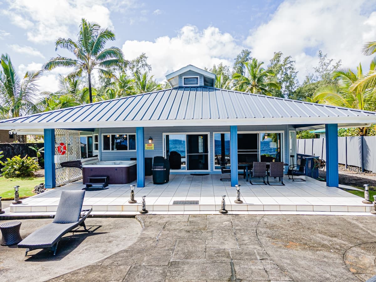 Home in Keaau · ★4.91 · 2 bedrooms · 3 beds · 2 baths - Photo 3
