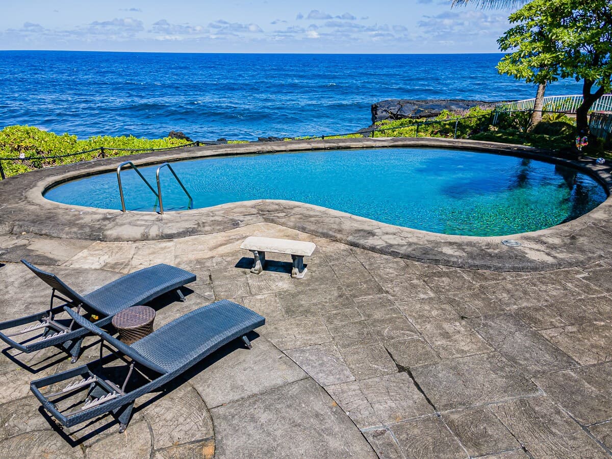 Home in Keaau · ★4.91 · 2 bedrooms · 3 beds · 2 baths - Photo 2