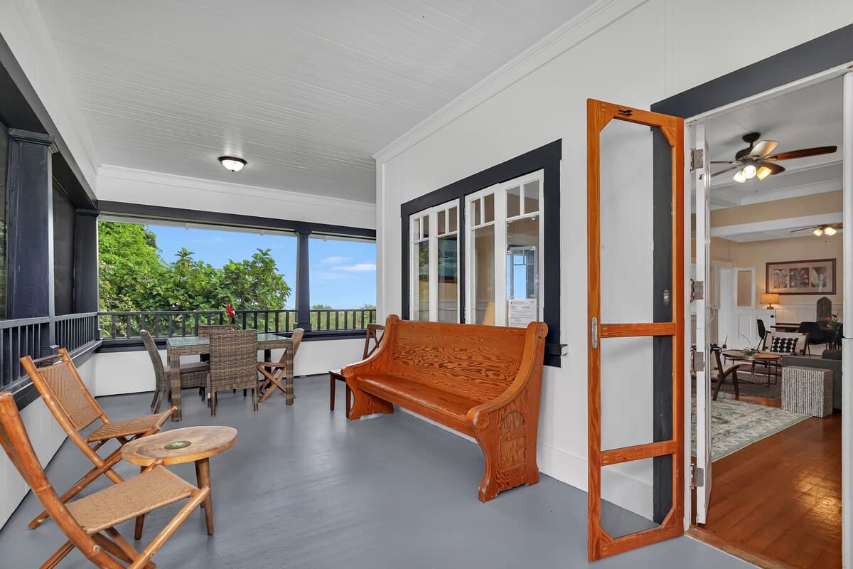 Home in Hilo · ★4.83 · 4 bedrooms · 5 beds · 2 private baths - Photo 3