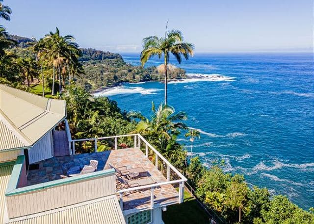 Home in Laupahoehoe · ★4.94 · 3 bedrooms · 3 beds · 3 baths - Photo 1