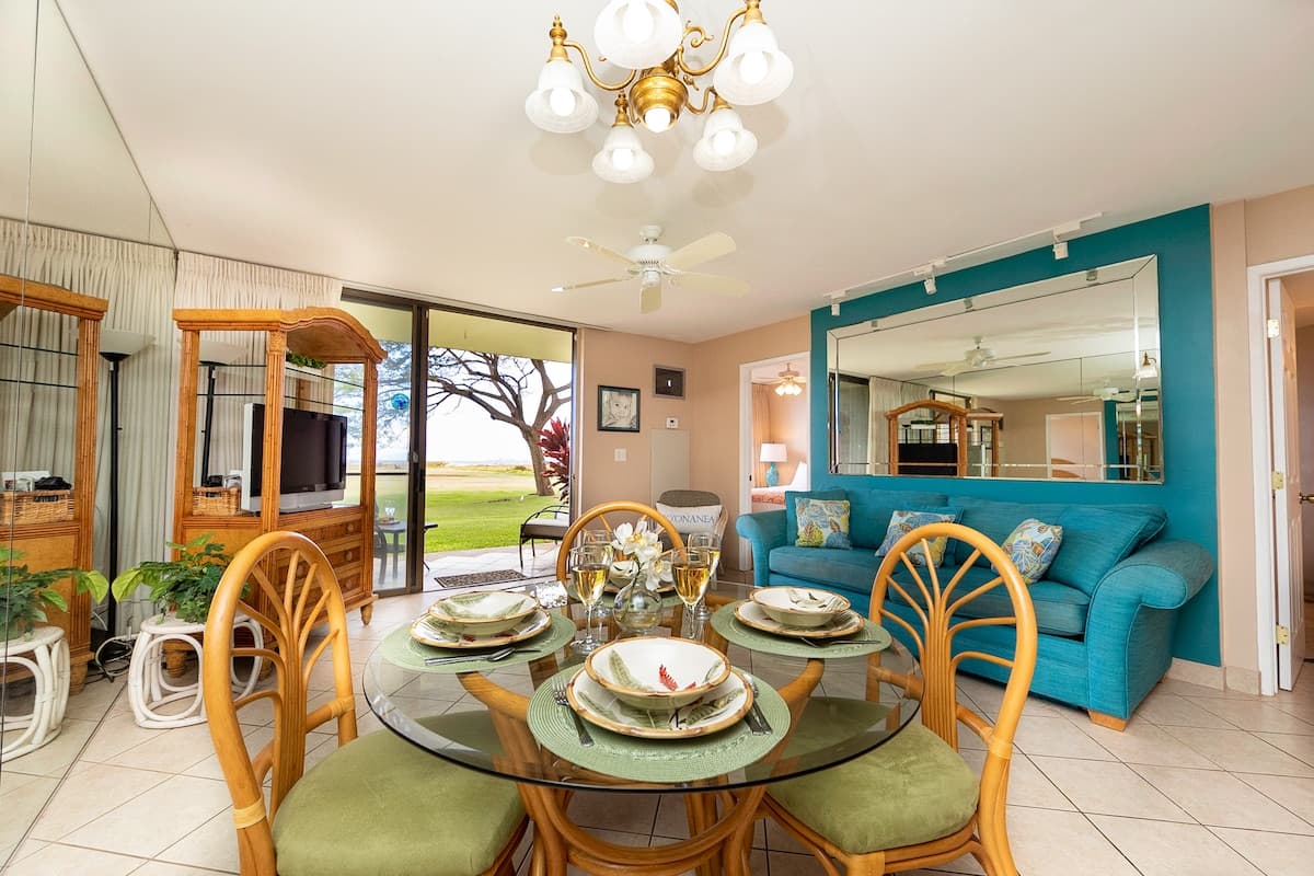 Condo in Kihei · ★4.38 · 2 bedrooms · 3 beds · 2 private baths - Photo 1
