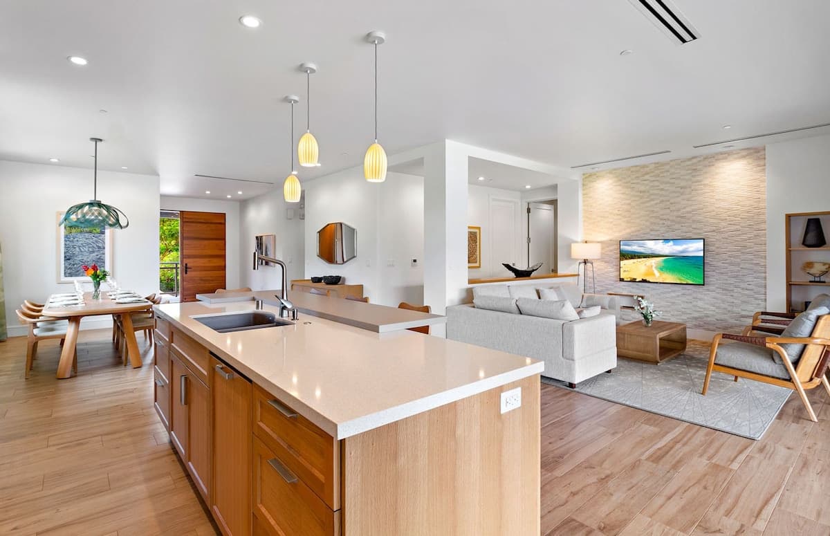 Condo in Lahaina · ★4.86 · 3 bedrooms · 4 beds · 3 baths - Photo 3