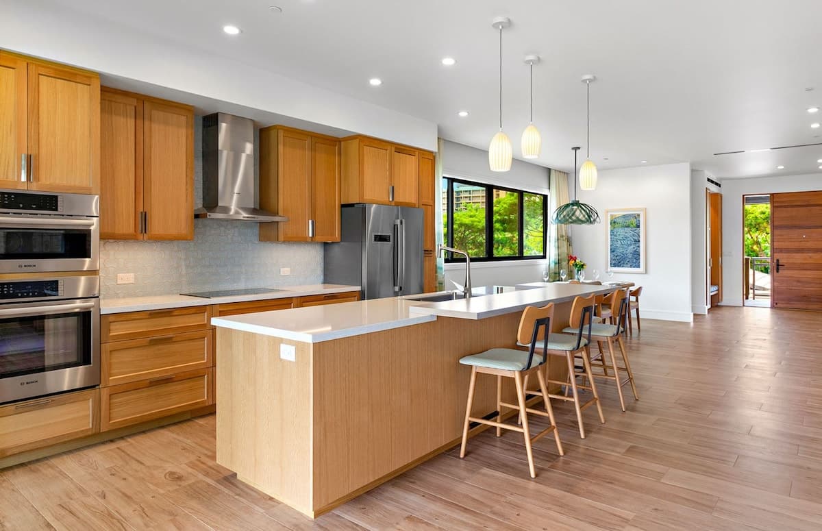 Condo in Lahaina · ★4.86 · 3 bedrooms · 4 beds · 3 baths - Photo 5