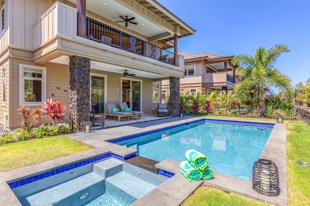 Home in Waimea · ★4.97 · 3 bedrooms · 3 beds · 3 baths - Photo 1