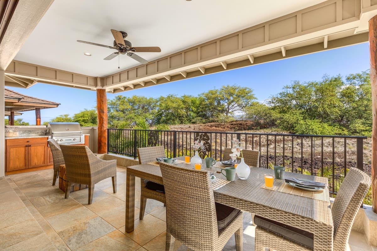 Home in Waimea · ★4.97 · 3 bedrooms · 3 beds · 3 baths - Photo 3