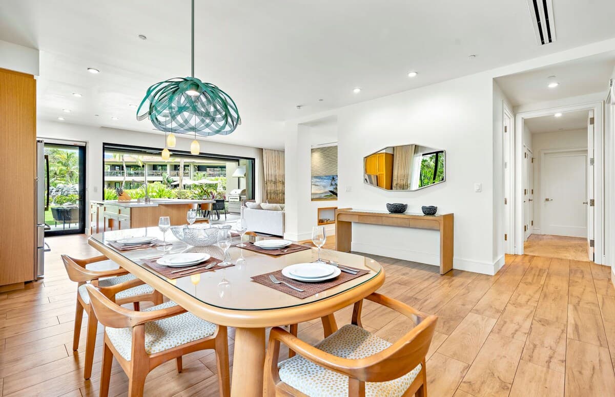 Condo in Lahaina · ★5.0 · 3 bedrooms · 4 beds · 3 baths - Photo 3
