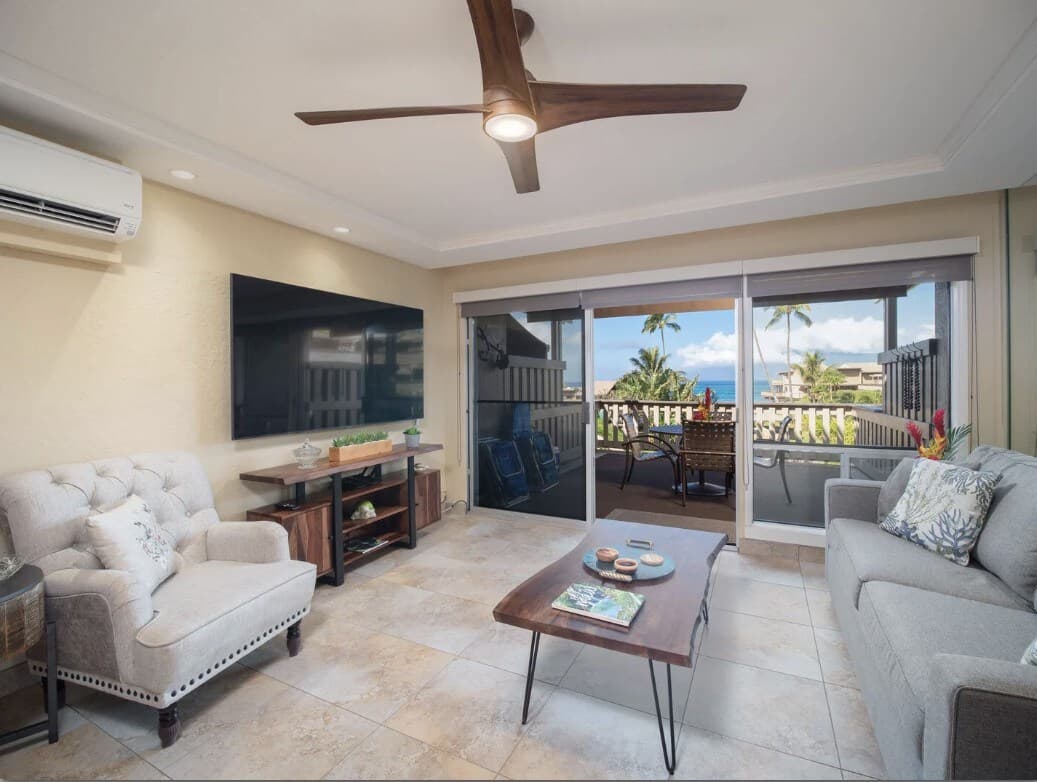 Condo in Lahaina · ★4.96 · 2 bedrooms · 3 beds · 2.5 baths - Photo 3