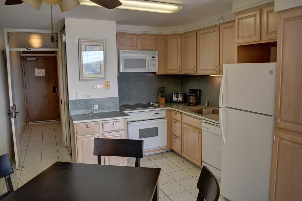 Condo in Kihei · ★4.38 · 1 bedroom · 1 bed · 1 bath - Photo 1