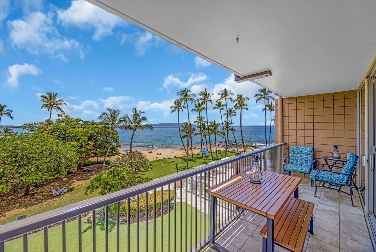 Condo in Kihei · ★4.33 · 2 bedrooms · 3 beds · 2 baths - Photo 3