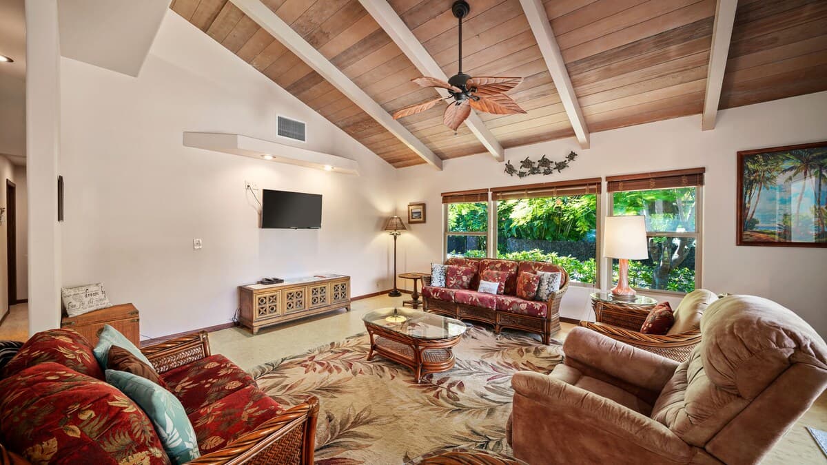 Home in Kailua-Kona · ★4.87 · 2 bedrooms · 2 beds · 2 baths - Photo 5