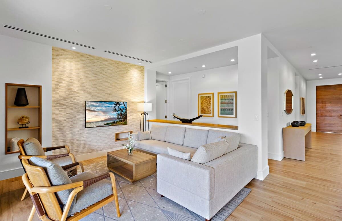 Condo in Lahaina · ★5.0 · 3 bedrooms · 4 beds · 3 baths - Photo 5