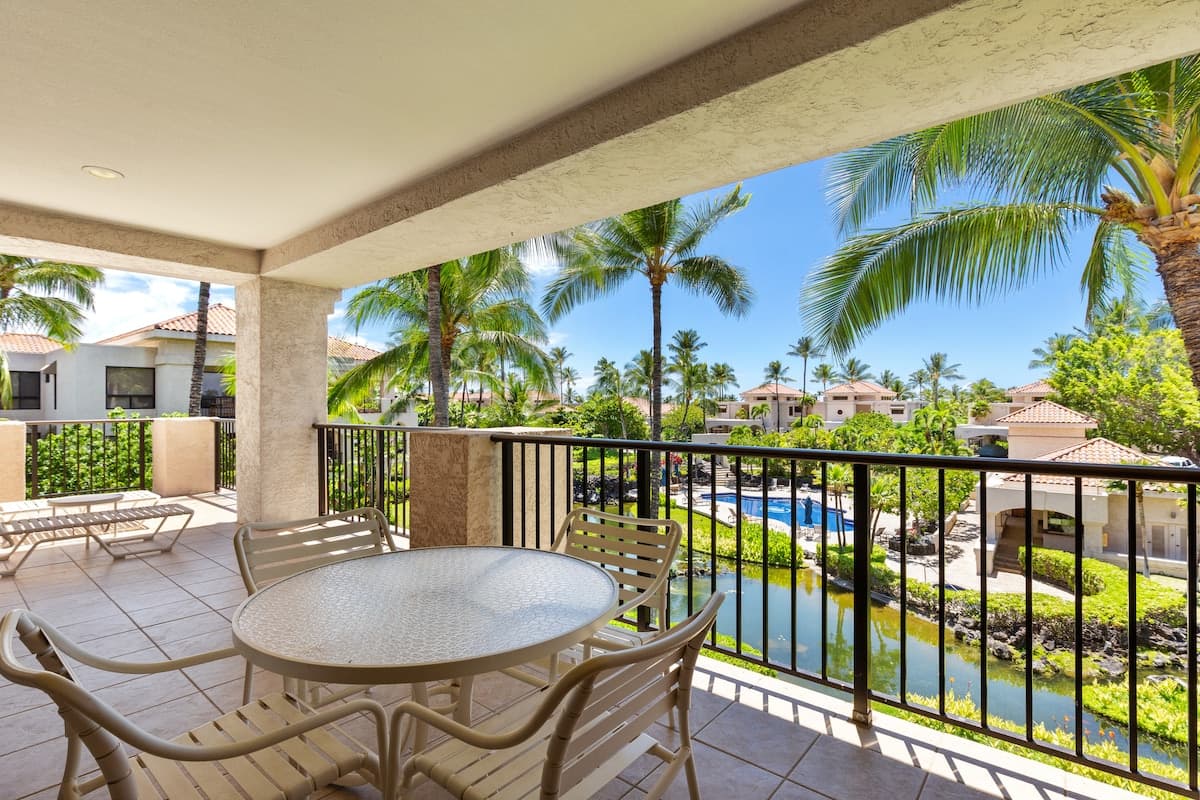 Condo in Waikoloa Village · ★4.25 · 2 bedrooms · 4 beds · 2 baths - Photo 1