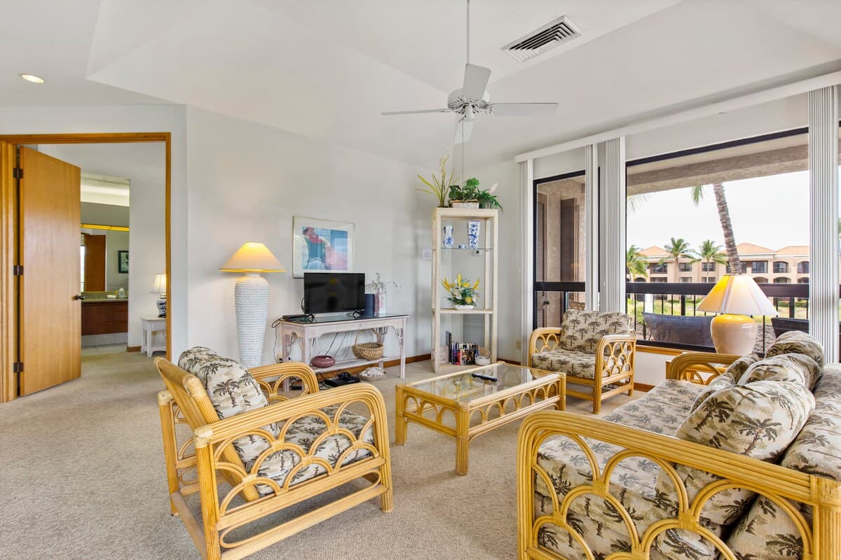 Condo in Waikoloa Village · ★4.82 · 1 bedroom · 2 beds · 1 bath - Photo 2