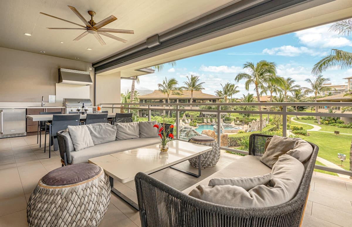 Condo in Lahaina · ★4.81 · 3 bedrooms · 4 beds · 3 baths - Photo 1