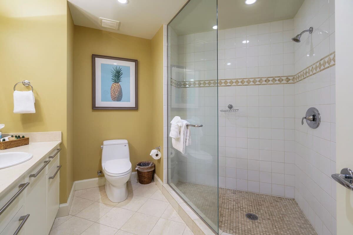 Condo in Kihei · ★4.85 · 3 bedrooms · 5 beds · 3.5 private baths - Image 33