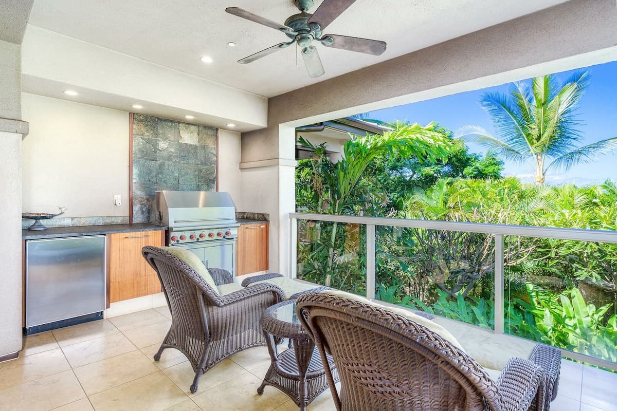 Condo in Kihei · ★4.85 · 3 bedrooms · 5 beds · 3.5 private baths - Image 13