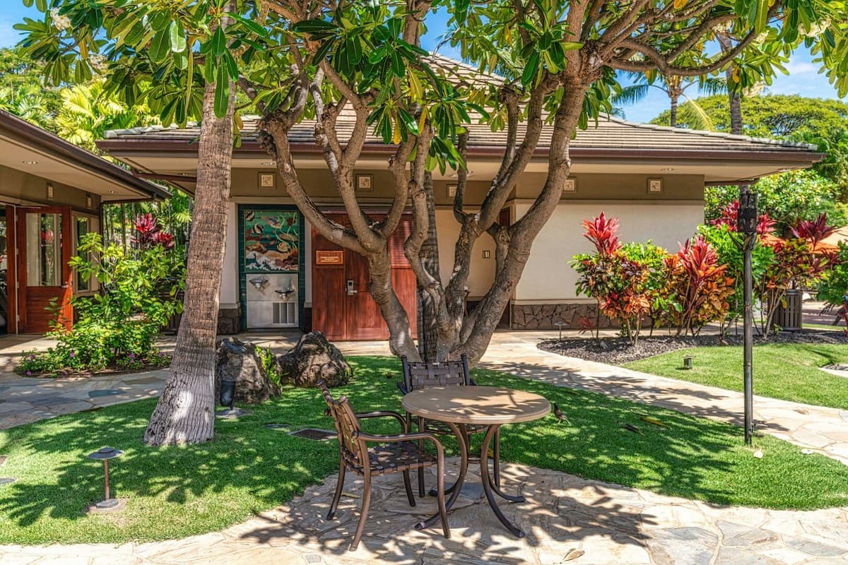 Condo in Kihei · ★4.85 · 3 bedrooms · 5 beds · 3.5 private baths - Image 37