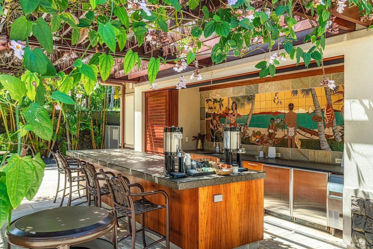 Condo in Kihei · ★4.85 · 3 bedrooms · 5 beds · 3.5 private baths - Image 43